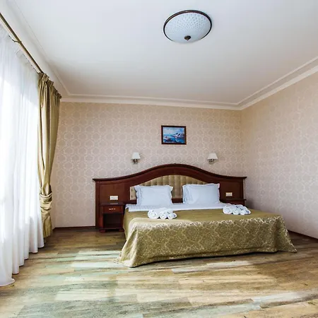 Aqua View Boutique Готель