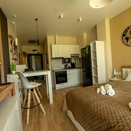Aqua View Boutique Готель 4*